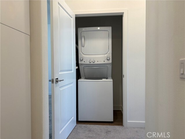 Building Photo - 2113 Crescent Moon