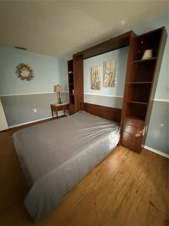 Building Photo - 819 S Gondola Dr