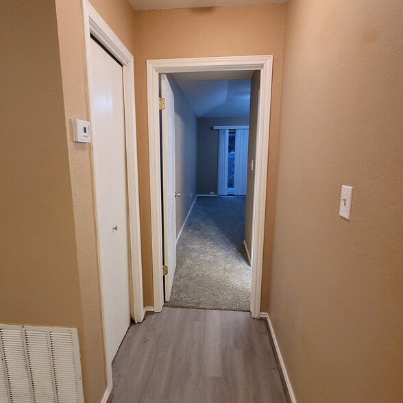 Hallway to Master Bedroom - 2635 Hunters Crossing St