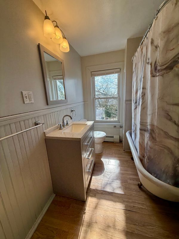 Building Photo - 22 Norris Ave