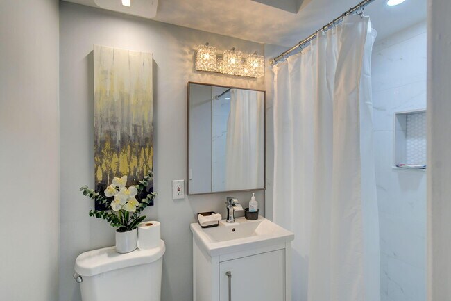 Building Photo - 68 Yacht Club Dr