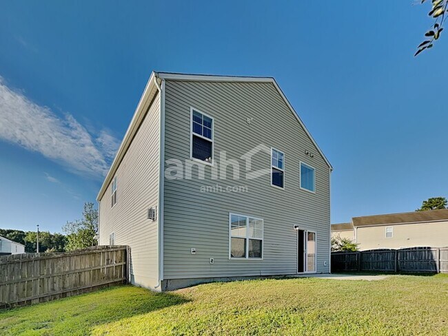 Building Photo - 1009 Gelfield Rd