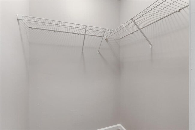 Building Photo - 3228 Diamond Blf