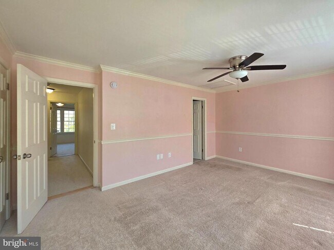 Building Photo - 5939 Heatherwood Ct