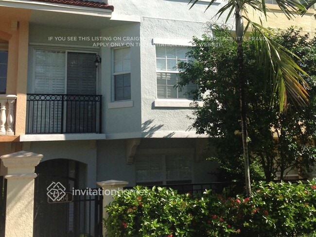 Building Photo - 2564 Gardens Pkwy