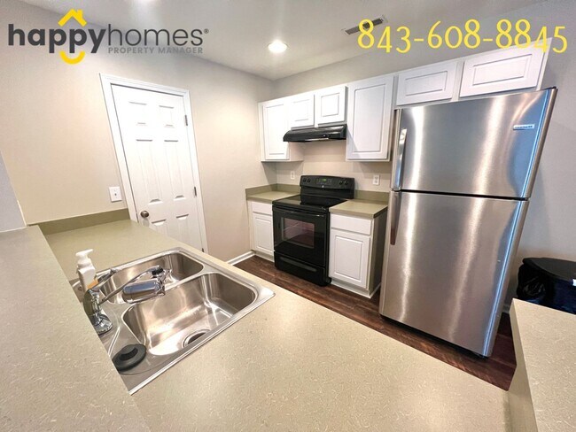 Building Photo - 2 bedroom 2.5 bath home in Goose Creek