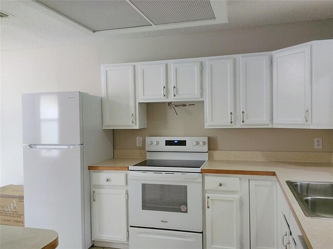 Building Photo - 717 Wright Ct