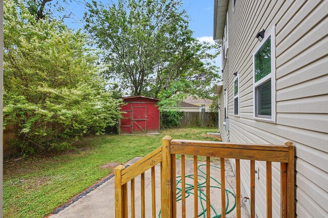 Building Photo - 6324 Grimes Ave