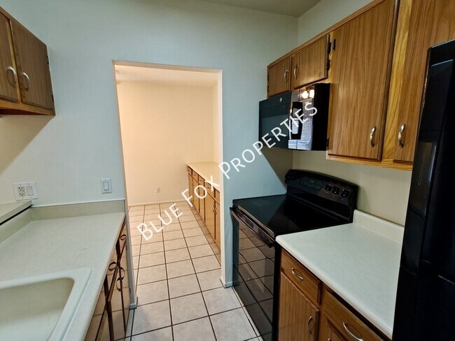 Building Photo - 8080 E Speedway Blvd