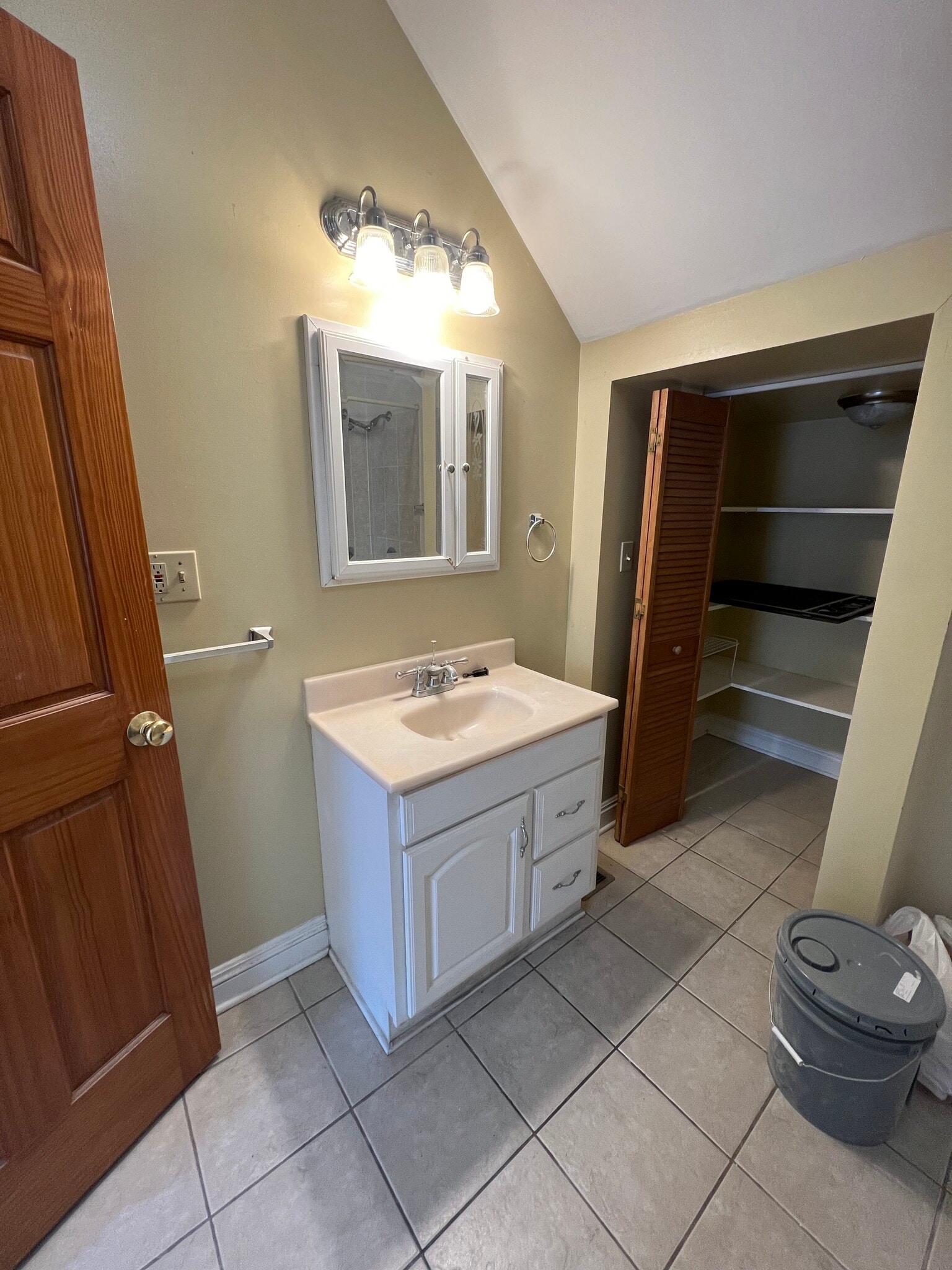 Bathroom - 3122 Clinton Ave