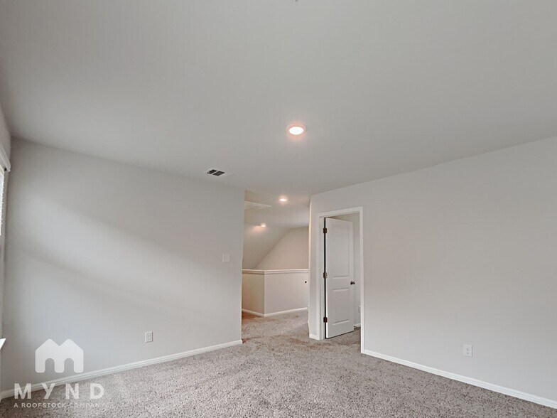 Building Photo - 5709 Pleasanton Pkwy