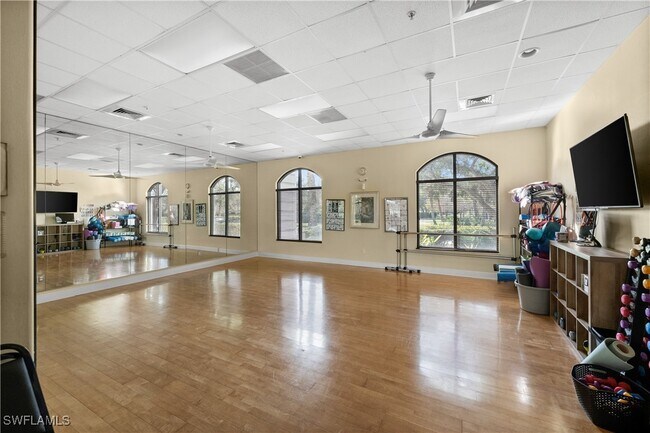 Building Photo - 8792 Largo Mar Dr