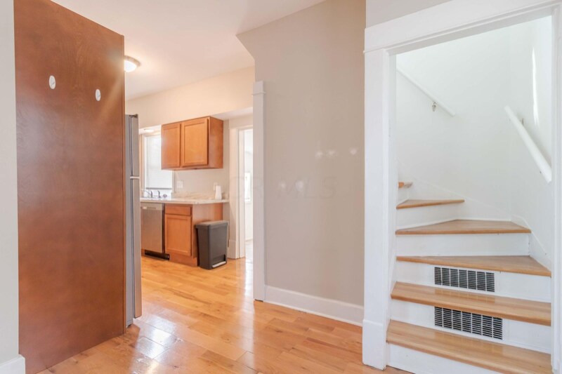 Building Photo - 319 Brehl Ave