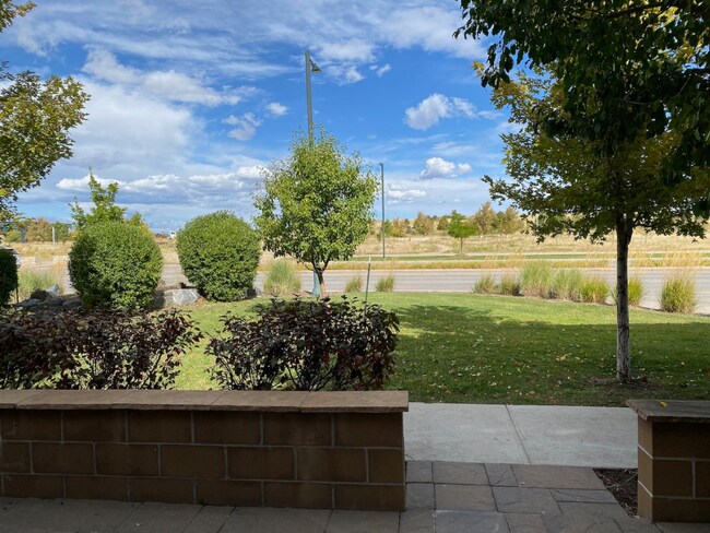 Building Photo - Across from Central Park, 3 bed/4 bath Townhome AVAILABLE 9/1/26