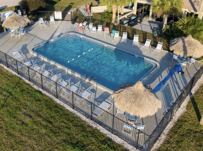 Building Photo - 616 Windrush Bay Dr