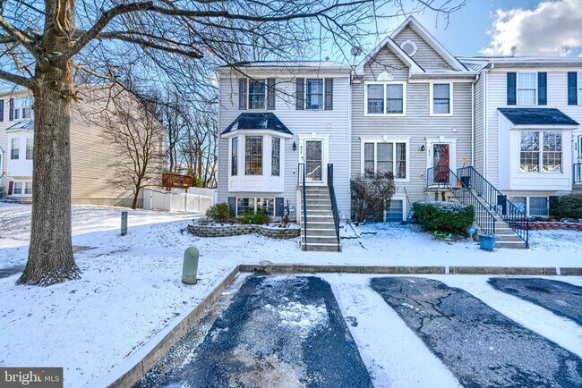 Building Photo - 215 Gracecroft Ct