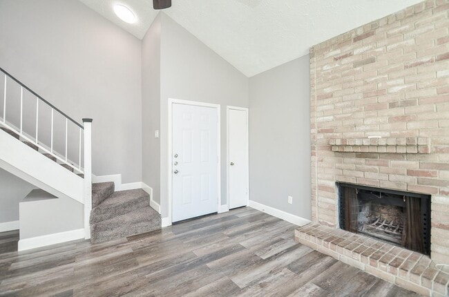 Building Photo - 18723 Lippizaner Dr