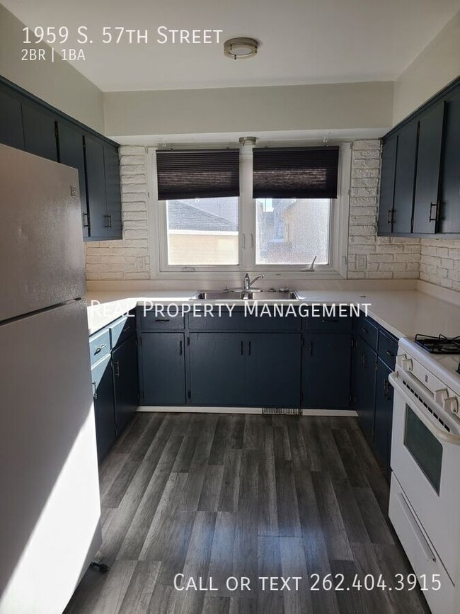 Building Photo - 1959 S 57th St