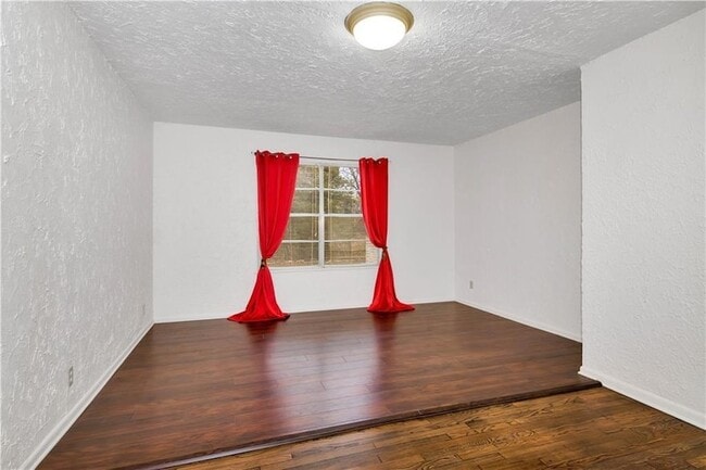 Building Photo - 5408 Joe Sayers Ave