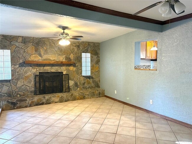 Building Photo - 1060 41st St N