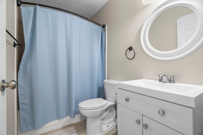 Building Photo - 304 Old Course Dr