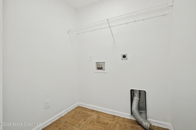 Building Photo - 1175 Altamira St NW