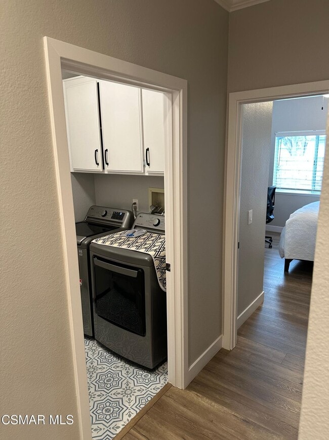 Building Photo - 24067 Arminta St