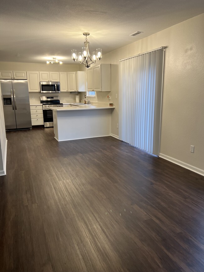 Building Photo - 11973 Cedar Dr