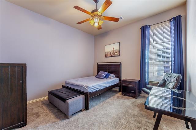 Building Photo - 920 Fannin Dr