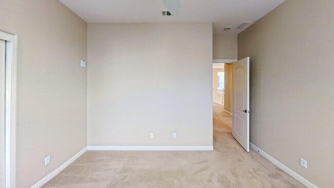 Building Photo - 7912 Hampshire Rd