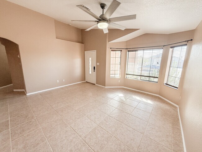 Building Photo - 9586 E 38th Pl