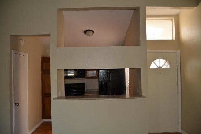 Building Photo - 3500 Tangle Brush Dr