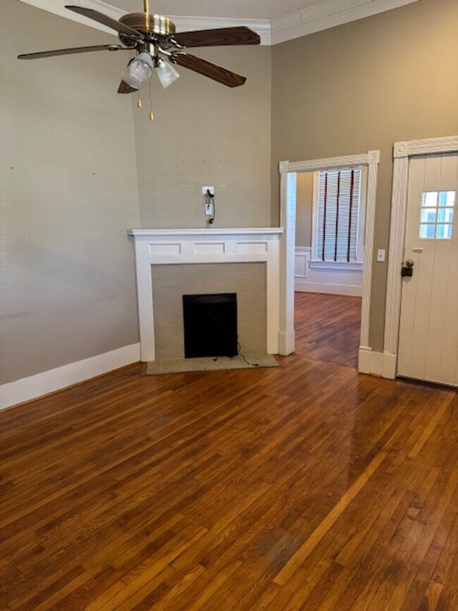 Building Photo - 416 W Montgomery St