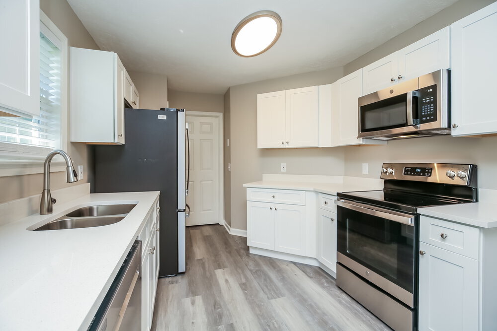 Building Photo - 1585 Ridgemont Dr
