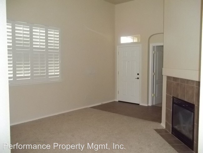 Building Photo - 711 W Barcelona Ln