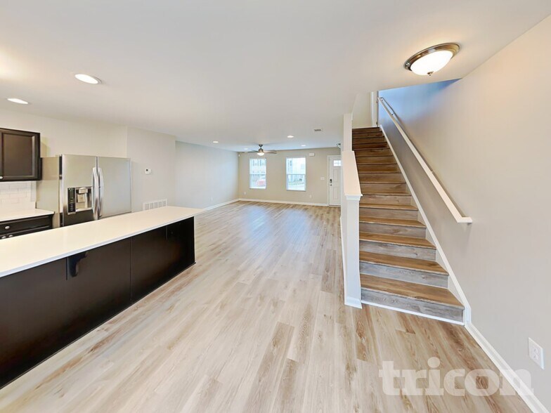 Building Photo - 1845 Belle Arbor Dr
