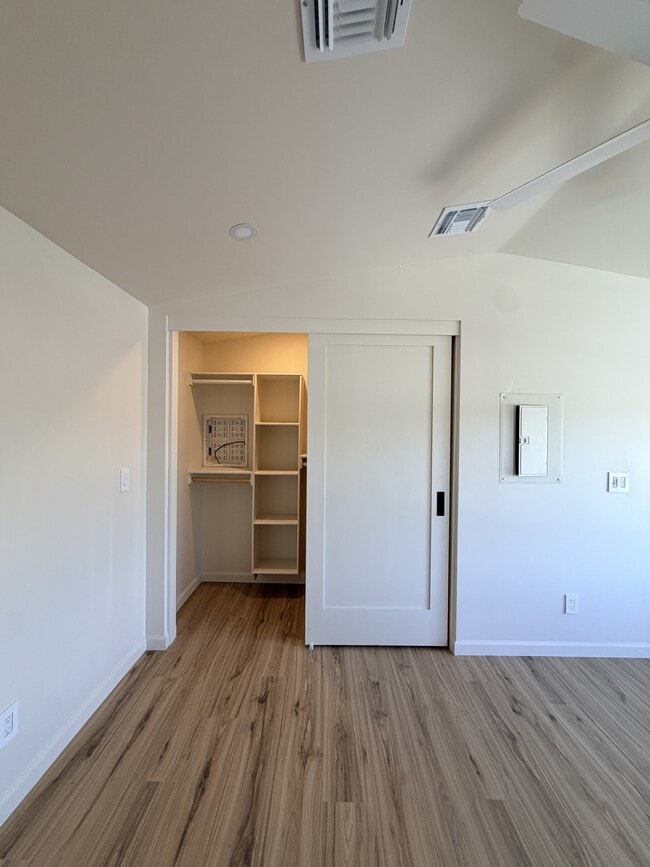 Building Photo - 1222 E Fillmore St