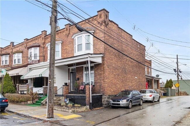 Building Photo - 414 Fisk St