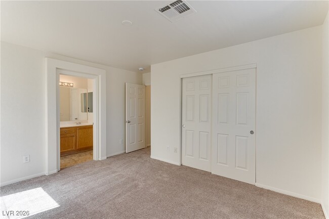 Building Photo - 11032 African Sunset St