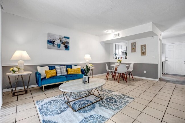 Primary Photo - 111 E 1st St