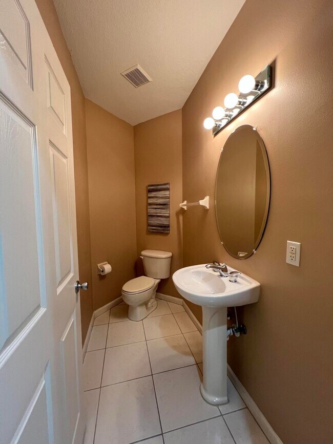 Building Photo - 8314 Mulligan 2221 Cir