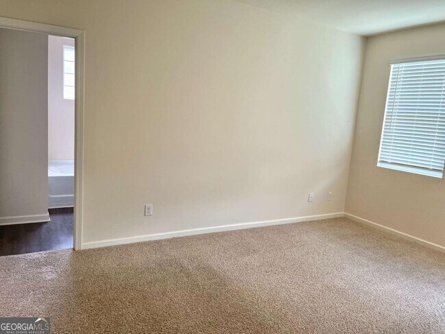 Building Photo - 107 Rapps Ave