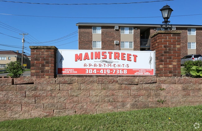 Sign - Main Street Apartments