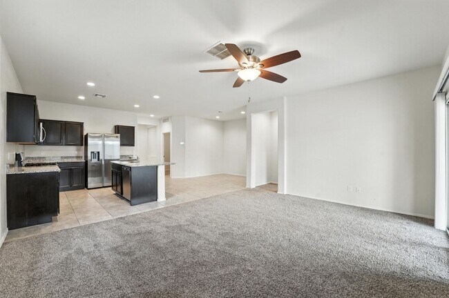 Building Photo - Rare Find! Spacious 3-Bed, 2-Bath + 3-Car ...
