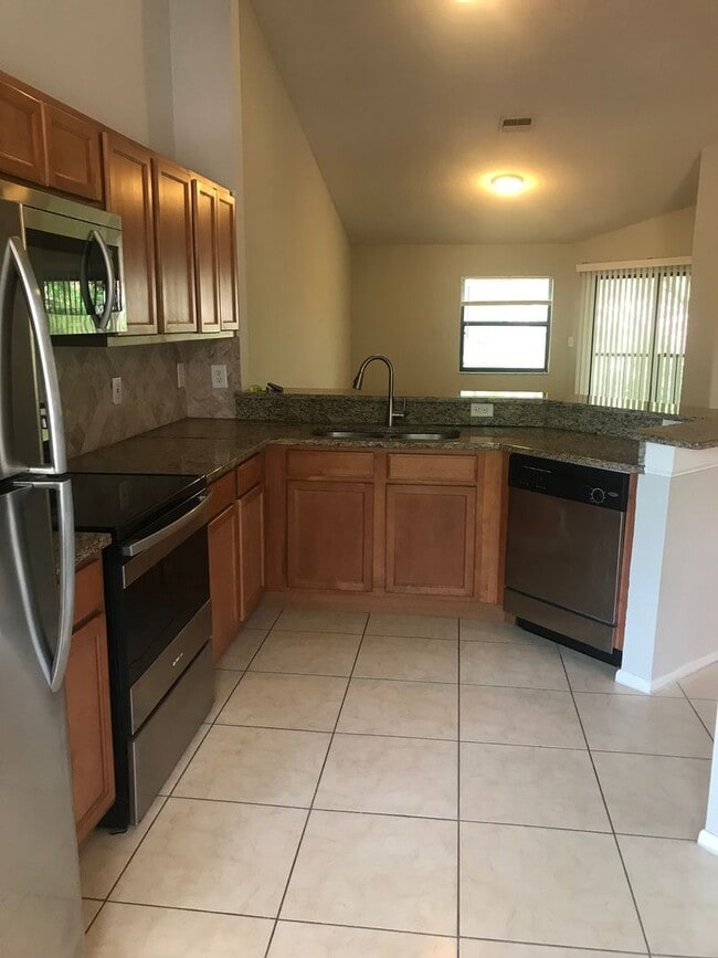 Building Photo - 7709SBD(50)