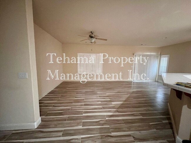 Building Photo - Beautiful 3 bedroom 2 bath home in Red Bluff