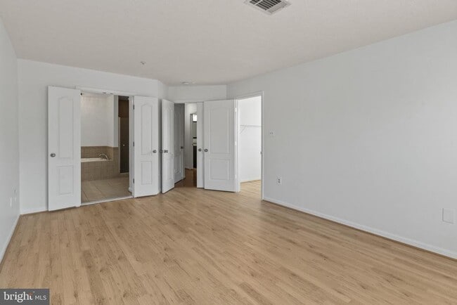 Building Photo - 6033 Grenfell Loop