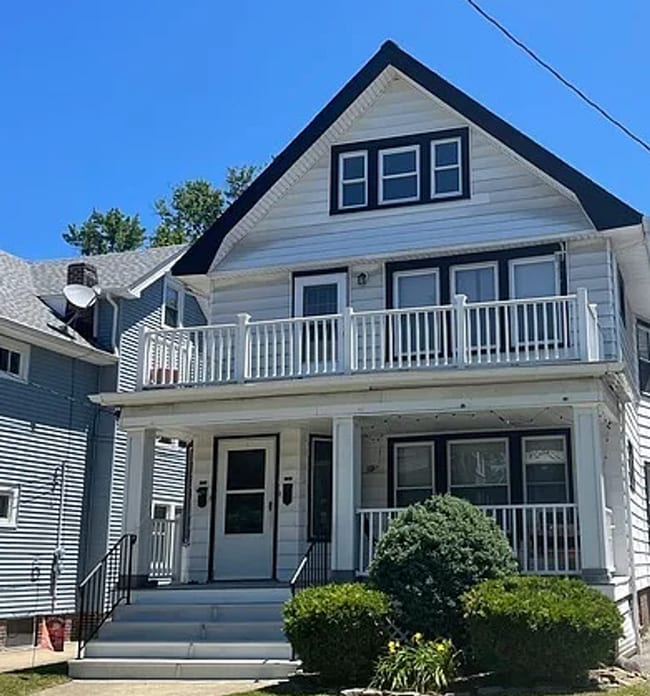 Building Photo - 1363 Cranford Ave