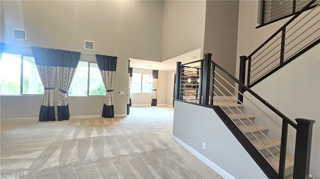 Building Photo - 1027 Whitworth Ave