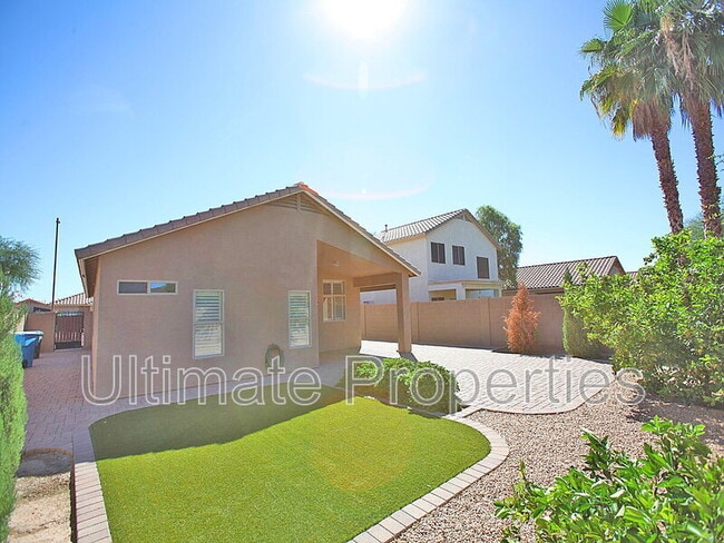 Building Photo - 3926 W Hackamore Dr